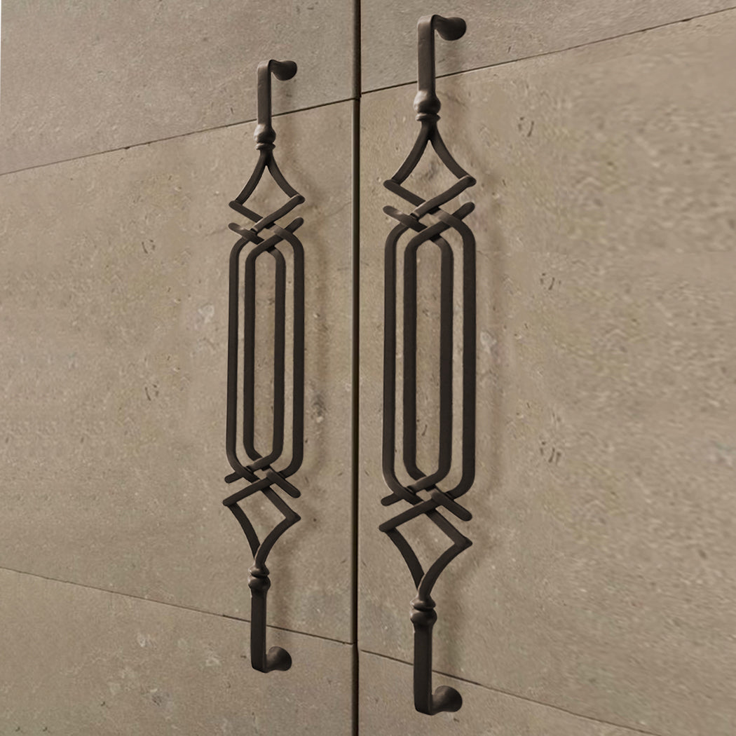 Apollo contemporary iron handle – custom handcrafted door hardware by Choufani