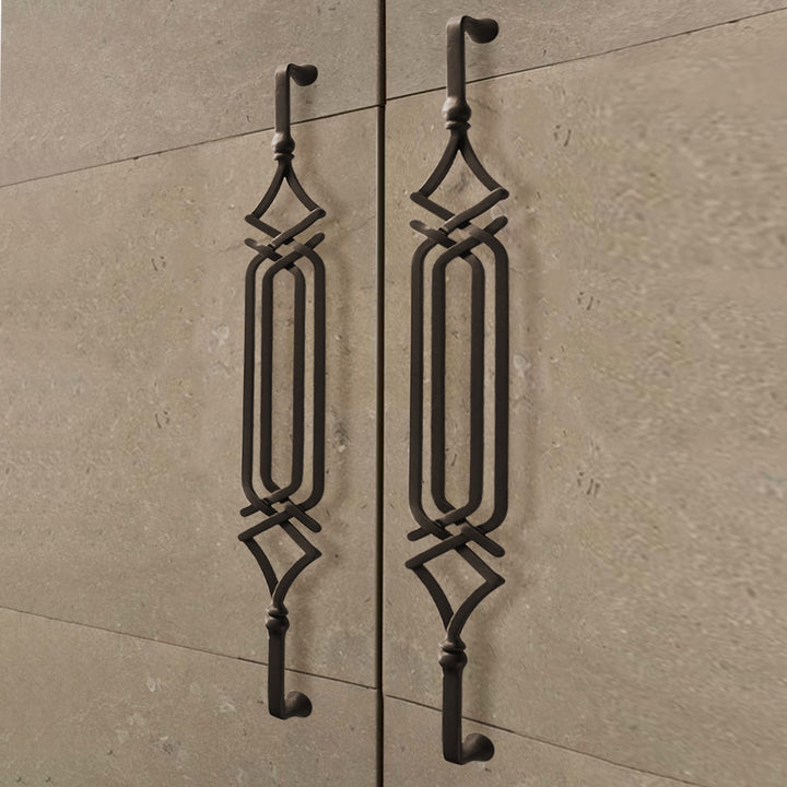 Apollo contemporary iron handle – custom handcrafted door hardware by Choufani