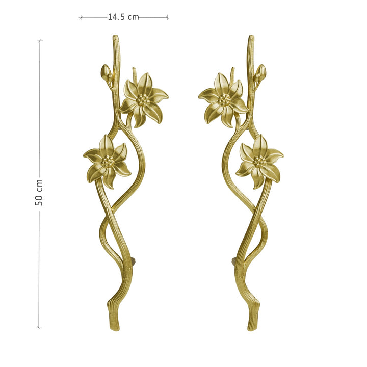 Jasmine door handles in gold finish with measurements on a white background